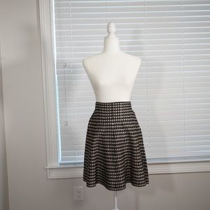 Black and White Houndstooth skirt, Size M